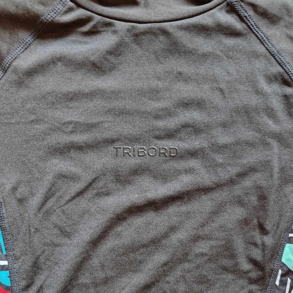 Swim Top Rash Guard - Picture 2 of 7